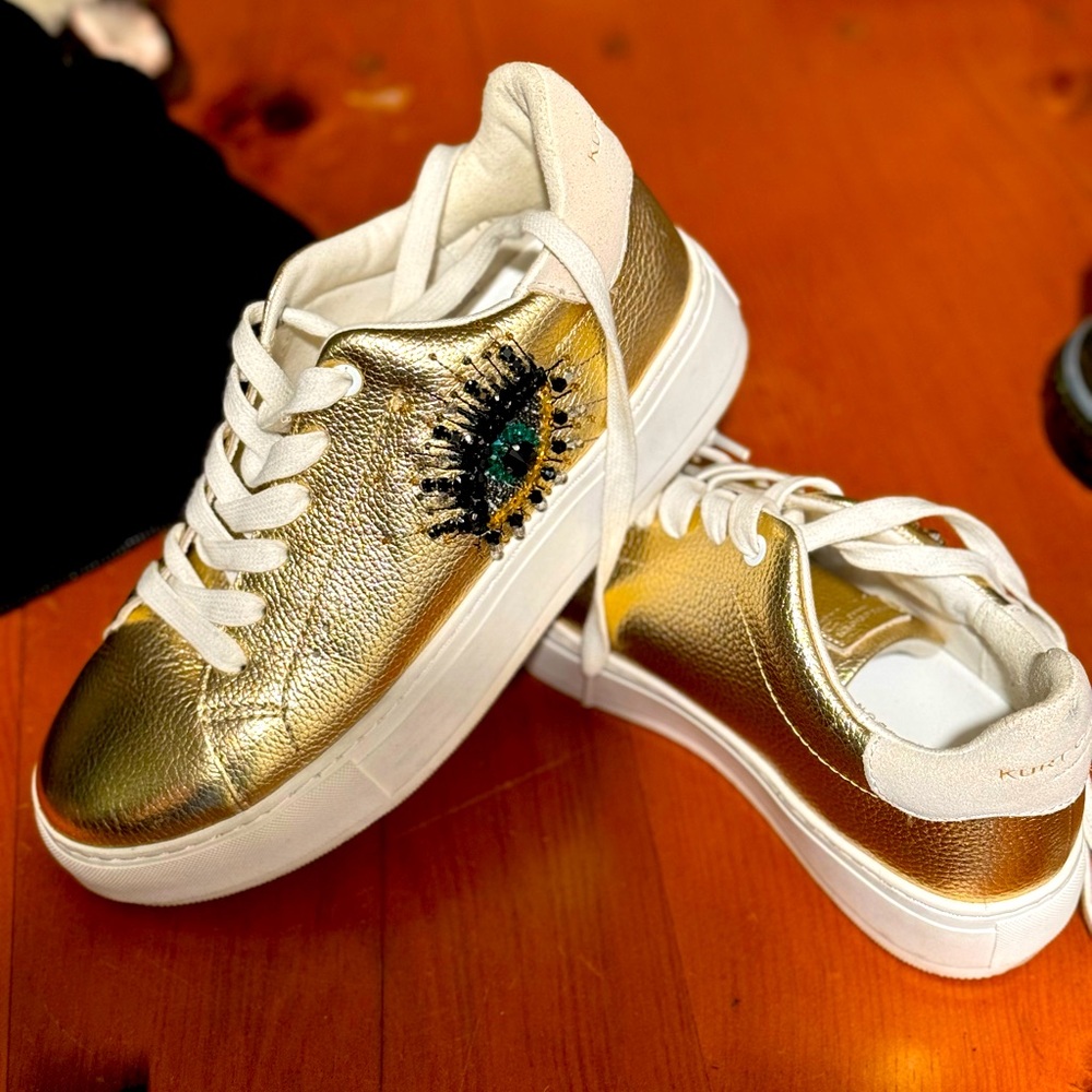 Kurt Geiger gold fashion sneakers with eye - size 8